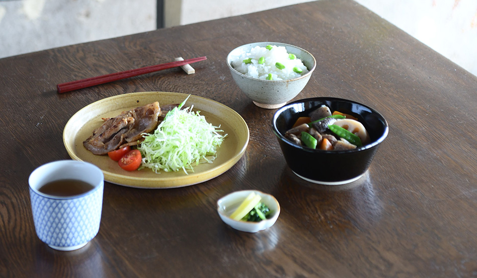 産地のうつわを気負わず毎日。「きほんの一式」の楽しみ方　＜益子焼・美濃焼編＞